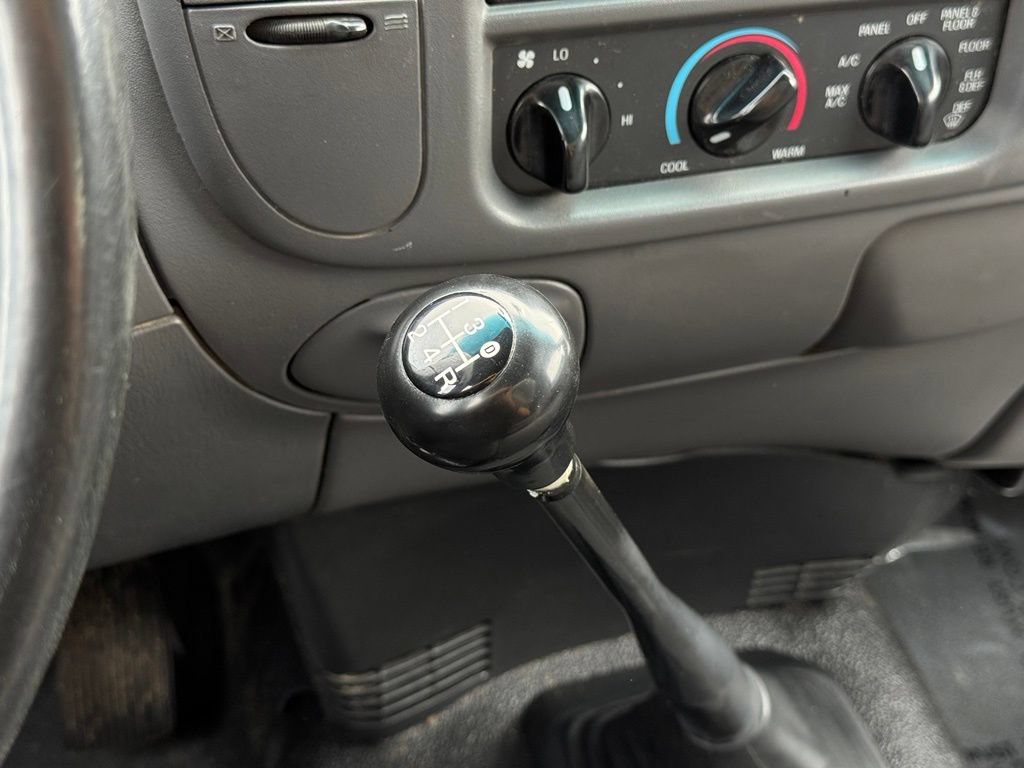 Used 2000 Ford F150 2WD Regular Cab image 7