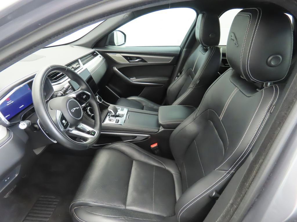 Used 2021 Jaguar F-PACE R-Dynamic S image 17