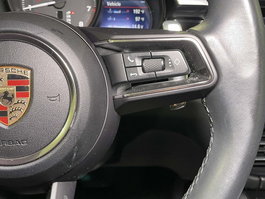 Certified 2024 Porsche Macan AWD/4WD image 41