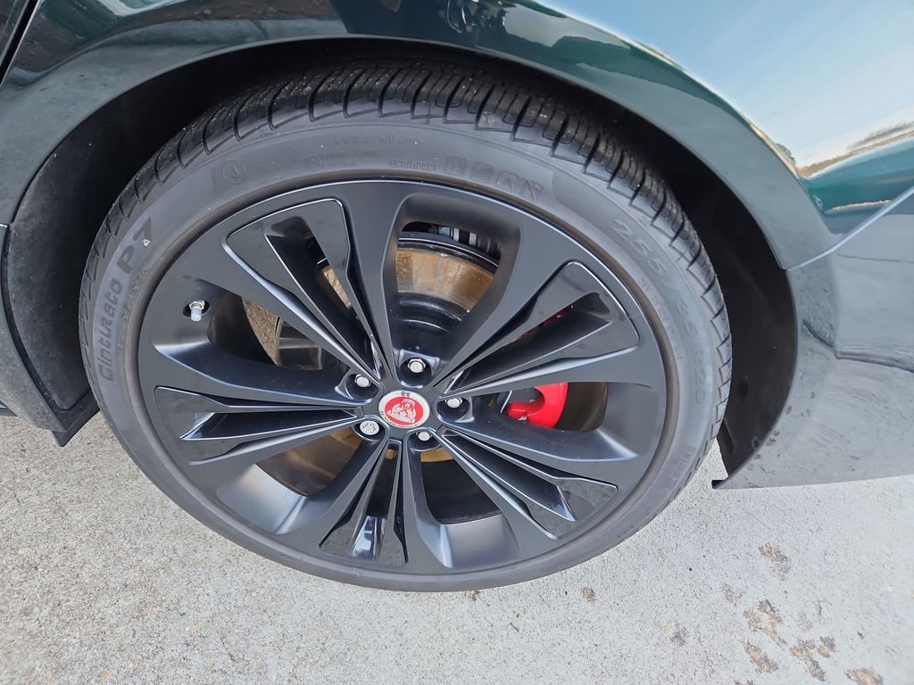 Used 2023 Jaguar XF R-Dynamic SE image 33