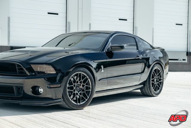 Used 2013 Ford Mustang Shelby GT500 RWD image 33