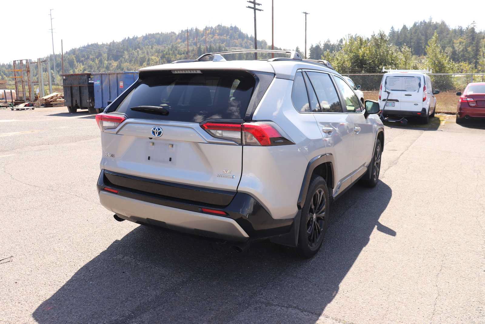Used 2022 Toyota RAV4 SE w/ Convenience Package AWD/4WD image 5