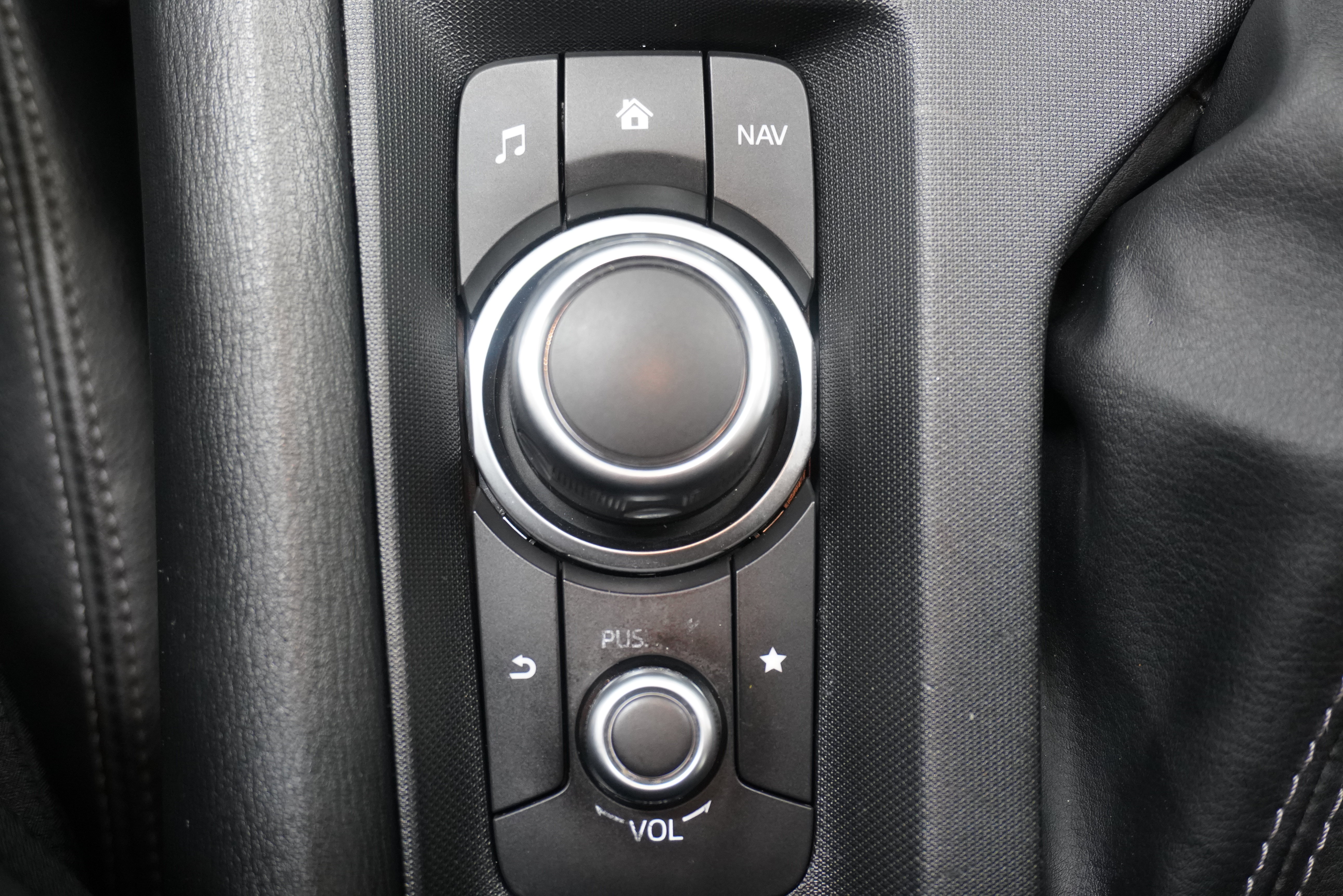 Used 2020 MAZDA MX-5 Miata RF Grand Touring RWD image 20