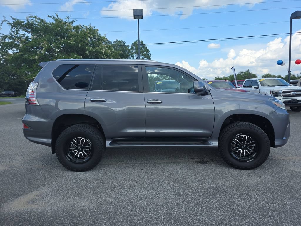 Used 2022 Lexus GX 460 w/ Accessory Package AWD/4WD image 7