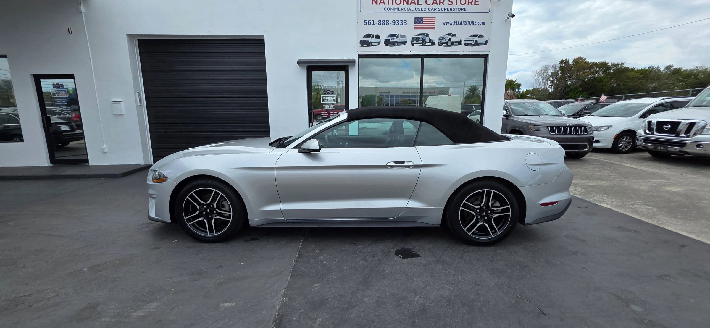 Used 2018 Ford Mustang Premium image 11