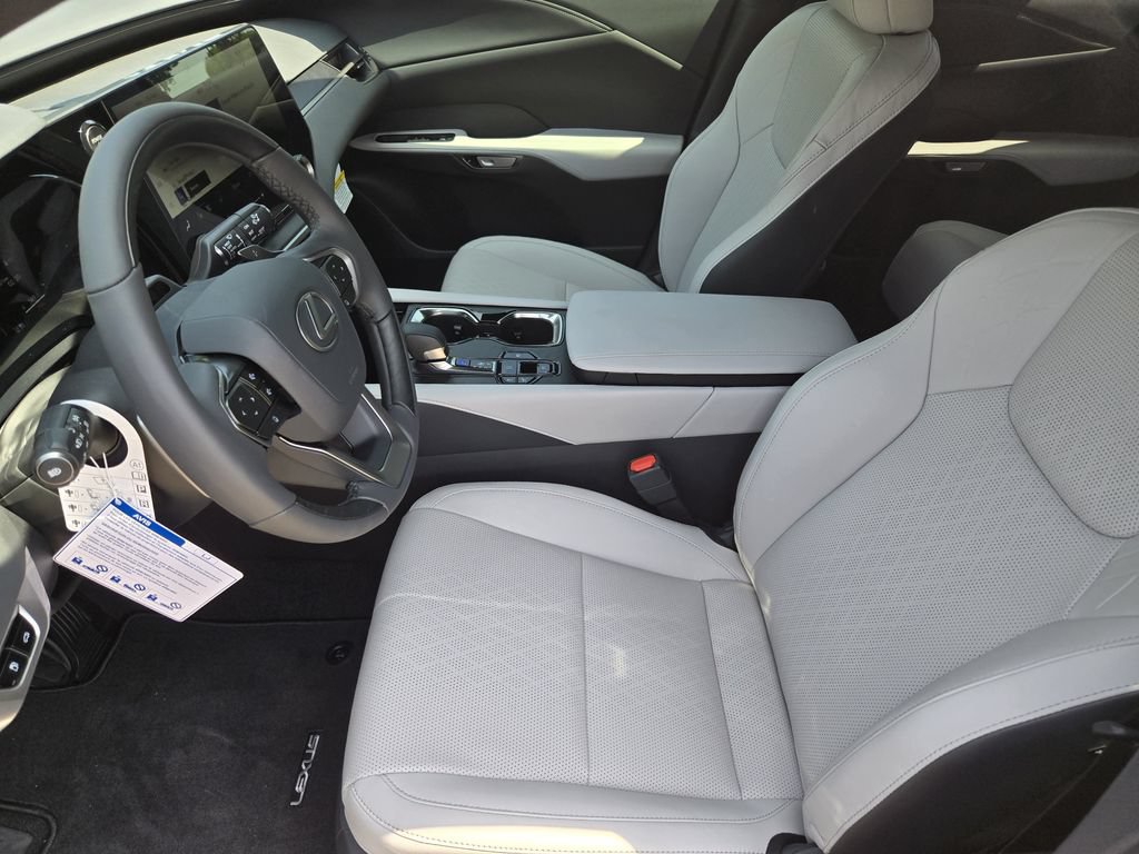 New 2026 Lexus RX 350h AWD/4WD image 9
