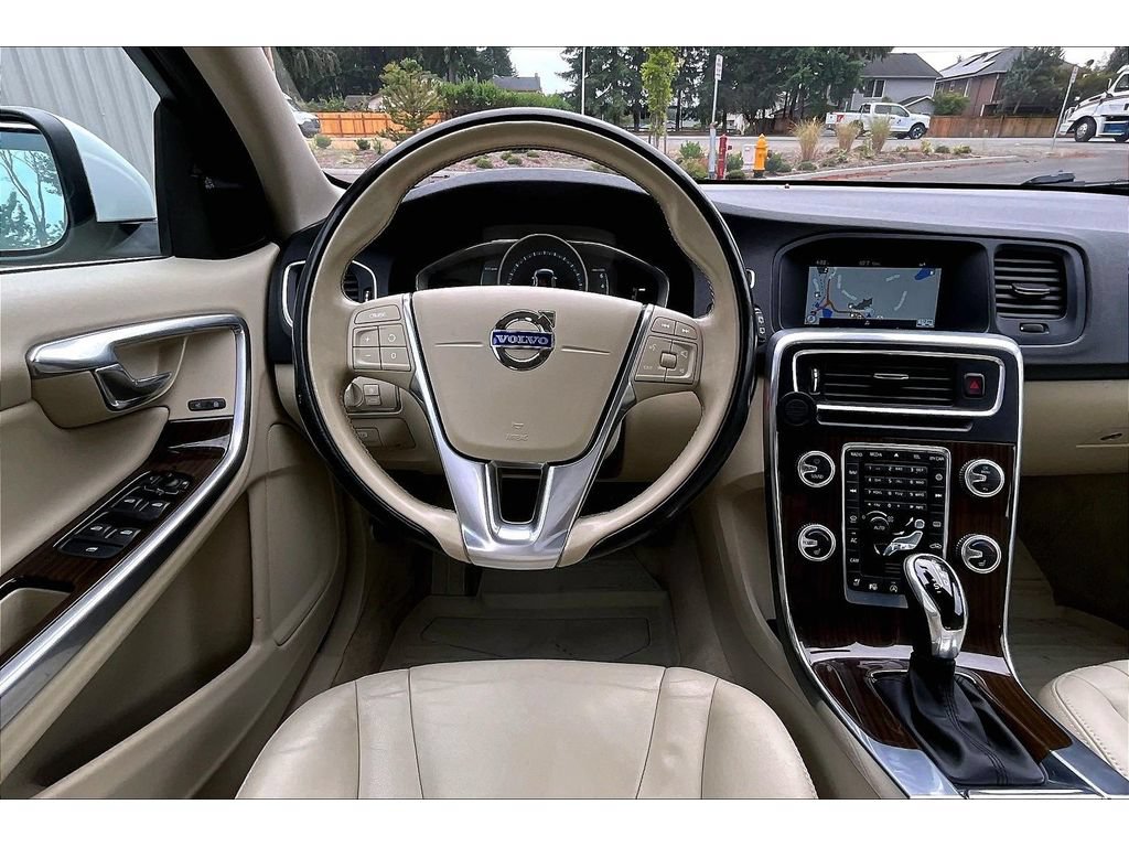 Used 2015 Volvo V60 T5 Premier FWD image 5