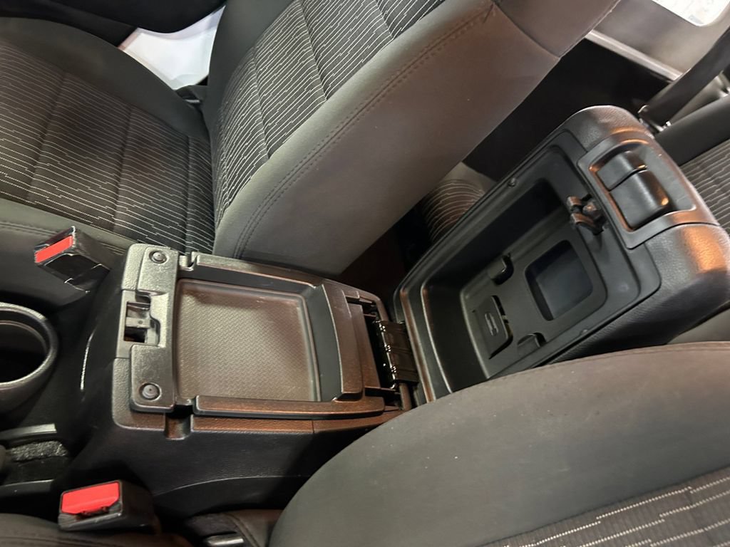 Used 2011 Jeep Wrangler Sport AWD/4WD image 23