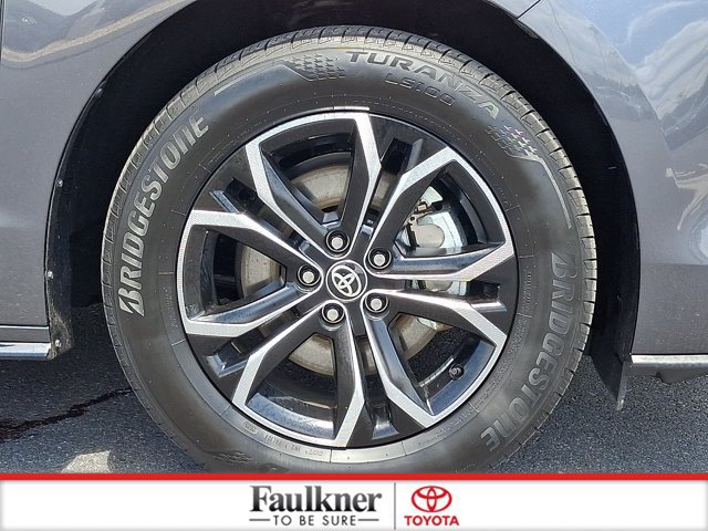 Certified 2025 Toyota Sienna Platinum AWD/4WD image 8