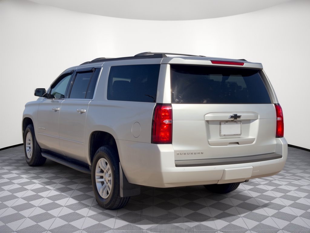 Used 2020 Chevrolet Suburban LS w/ Enhanced Driver Alert Package RWD image 3