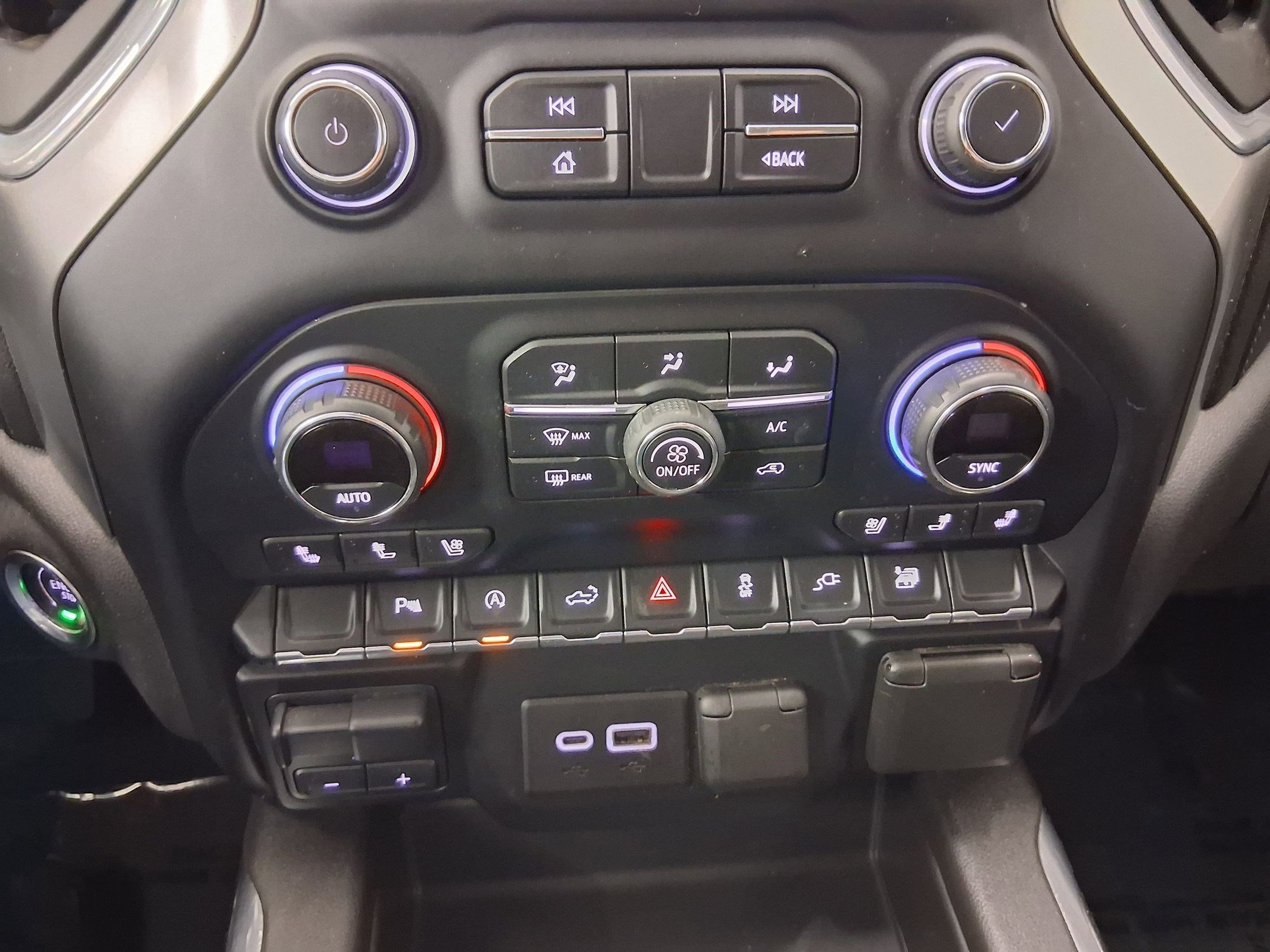 Used 2020 Chevrolet Silverado 1500 LTZ w/ LTZ Plus Package RWD image 15