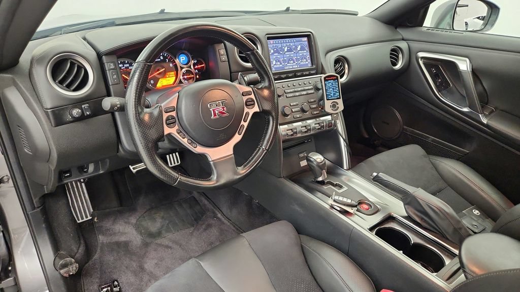 Used 2011 Nissan GT-R Premium AWD/4WD image 45