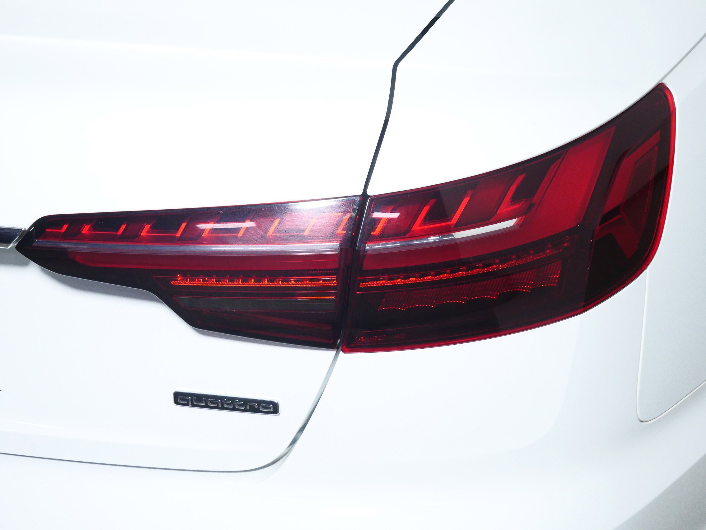 Used 2024 Audi A4 2.0T Premium Plus image 17