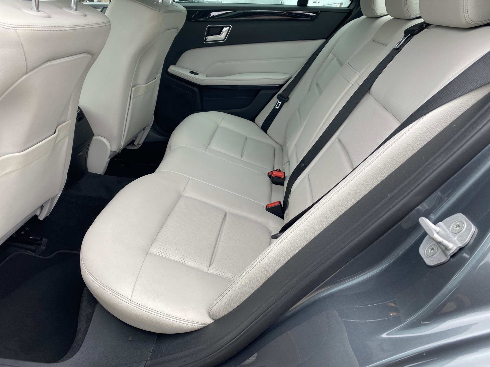 Used 2016 Mercedes-Benz E 350 Sedan image 18