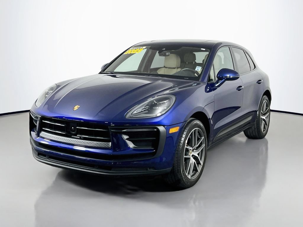 Used 2023 Porsche Macan Turbo AWD/4WD image 3