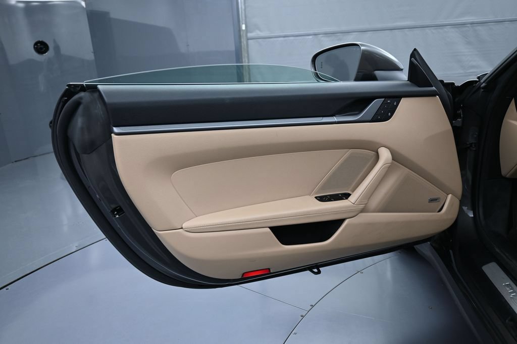 Certified 2022 Porsche 911 Carrera RWD image 15