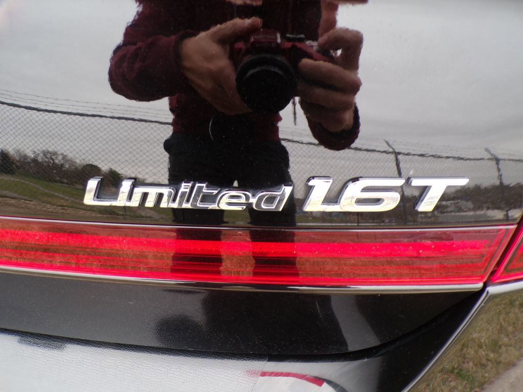 Certified 2021 Hyundai Sonata Limited w/ Preferred Accessory Package FWD image 4