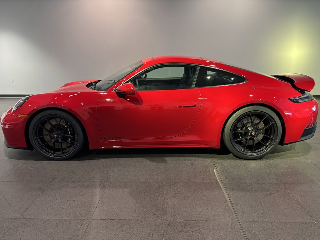 New 2026 Porsche 911 Carrera GTS image 2