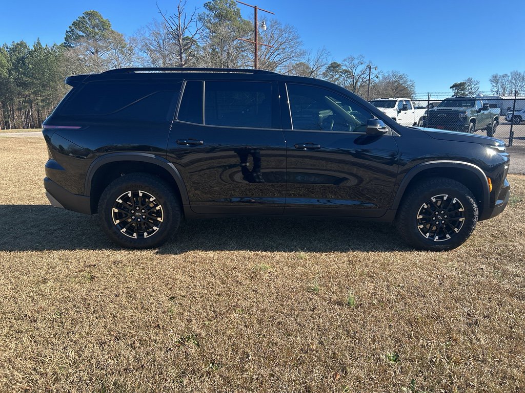 Used 2024 Chevrolet Traverse Z71 image 10