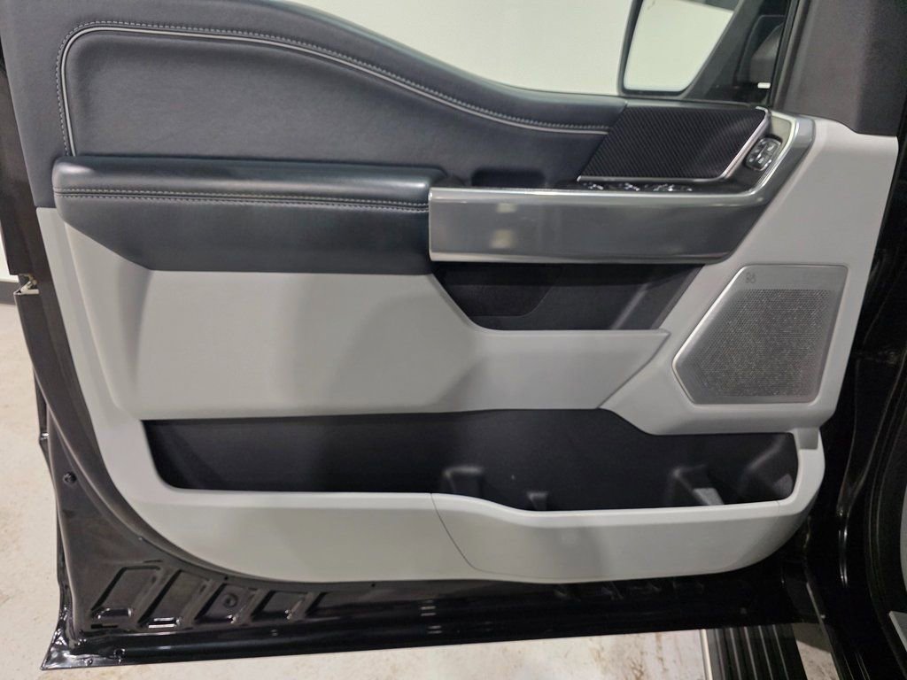 Used 2022 Ford F150 Limited image 18