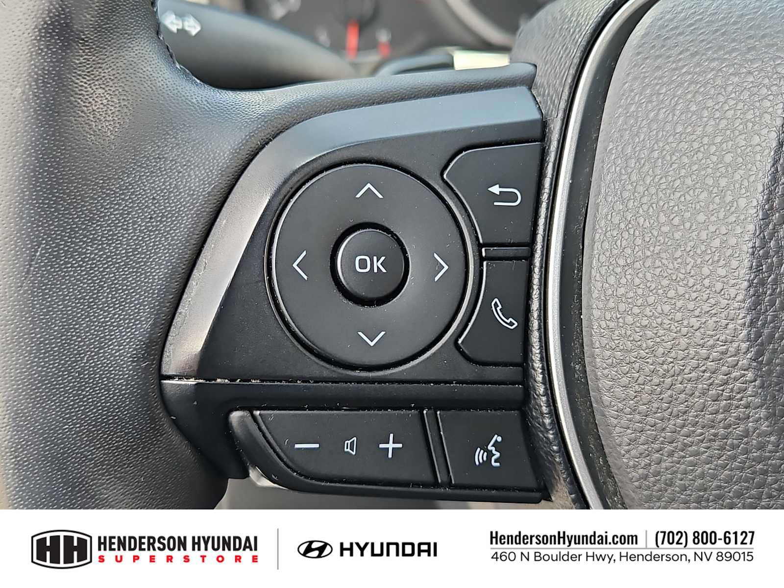 Used 2019 Toyota Corolla SE FWD image 23