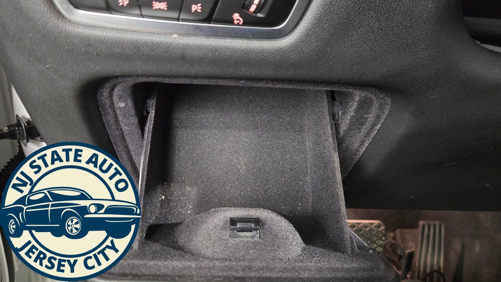 Used 2023 BMW X5 xDrive45e w/ Climate Comfort Package image 22