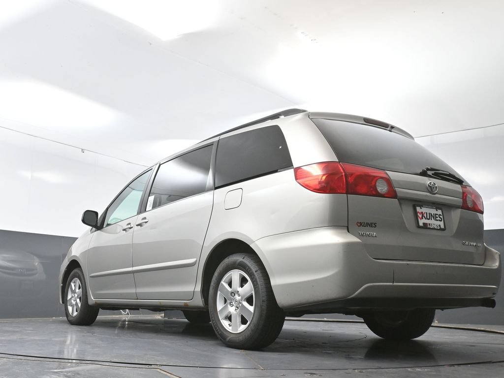 Used 2008 Toyota Sienna CE FWD image 23