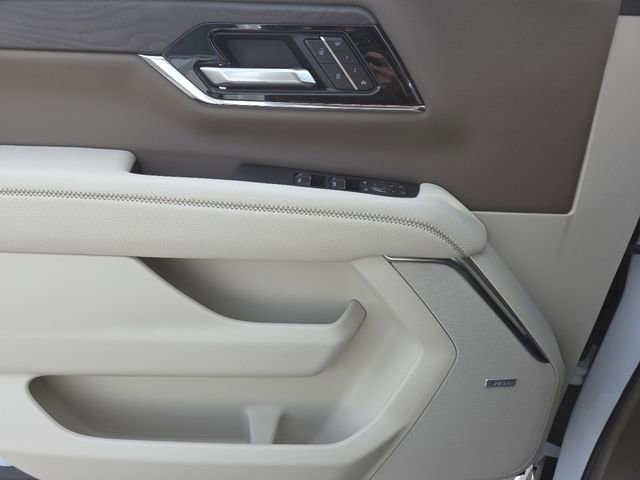 New 2026 GMC Yukon XL Denali w/ Denali Reserve Package image 38