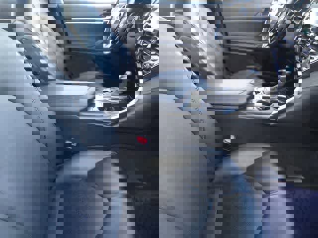 Used 2023 Toyota Camry XSE image 11