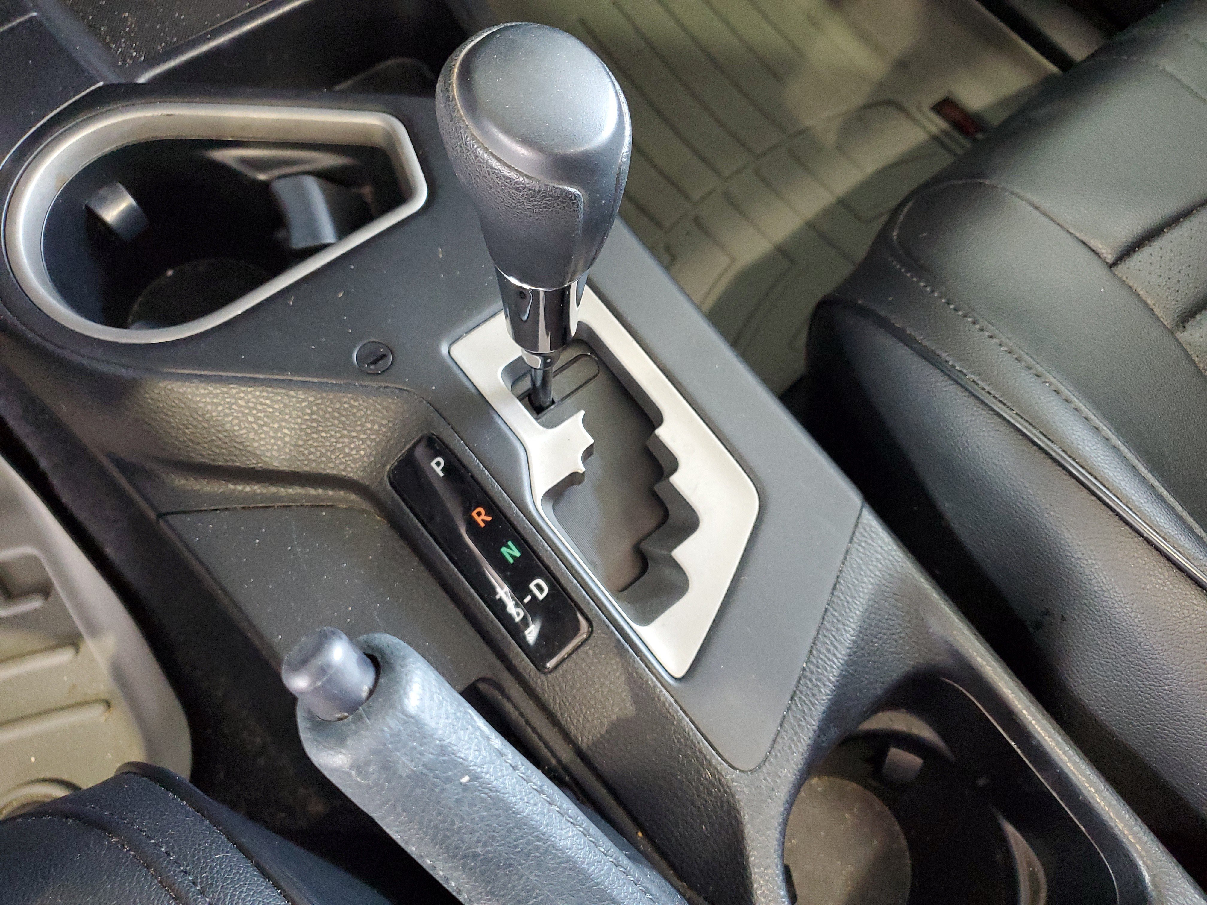 Used 2018 Toyota RAV4 XLE w/ Plus Extra Value Package FWD image 29