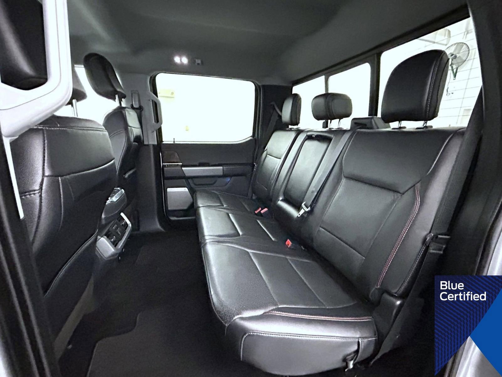 Certified 2022 Ford F150 Lariat w/ Equipment Group 502A High image 19