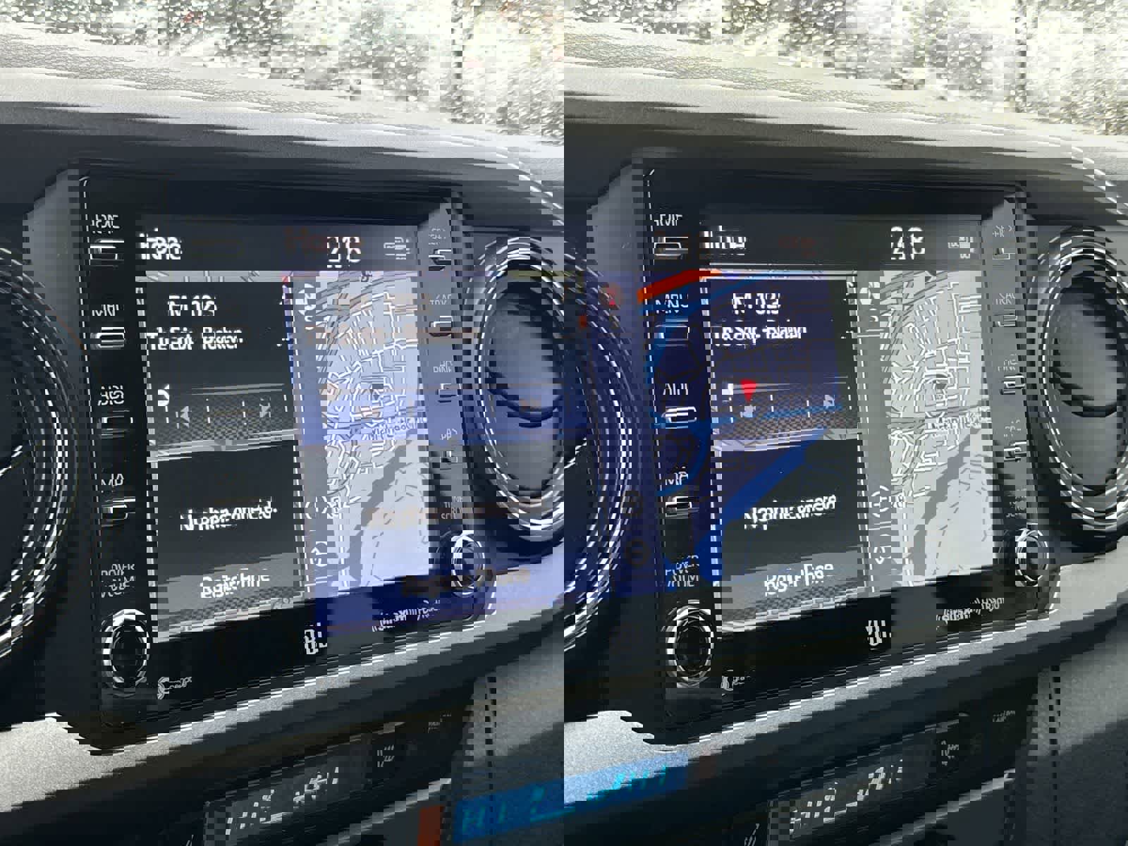 Used 2023 Toyota Tacoma TRD Sport w/ TRD Premium Sport Package image 16