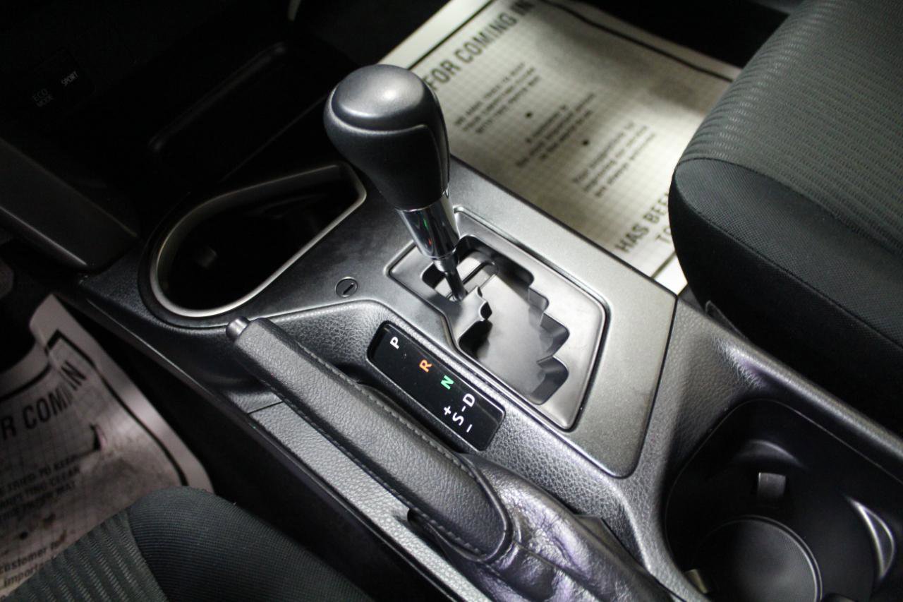 Used 2017 Toyota RAV4 LE image 14