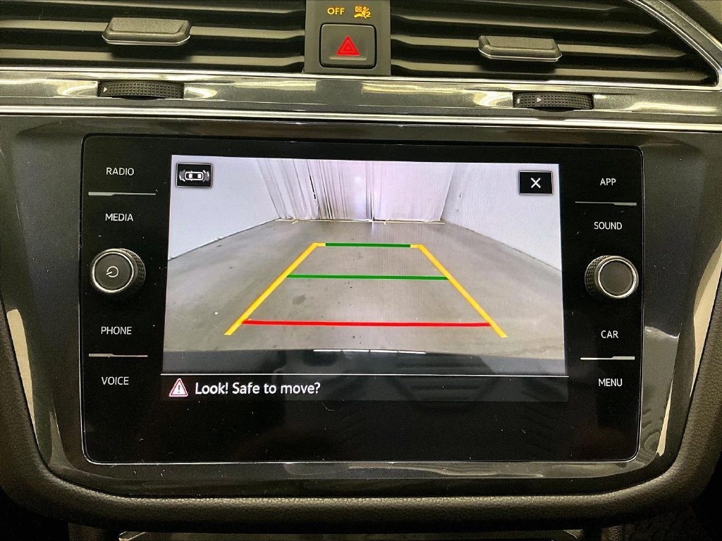 Used 2021 Volkswagen Tiguan SE R-Line AWD/4WD image 14