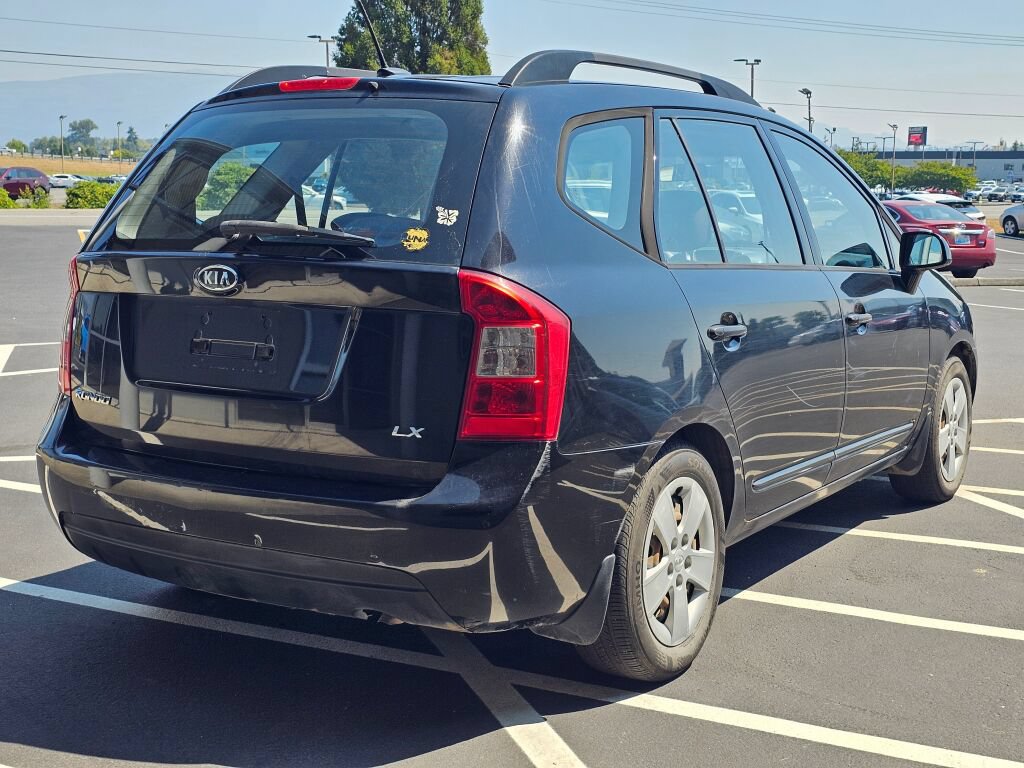 Used 2009 Kia Rondo LX FWD image 5