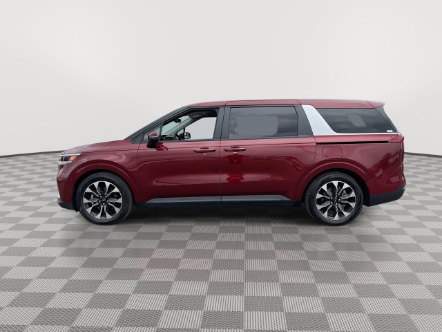 Certified 2024 Kia Carnival EX FWD image 7