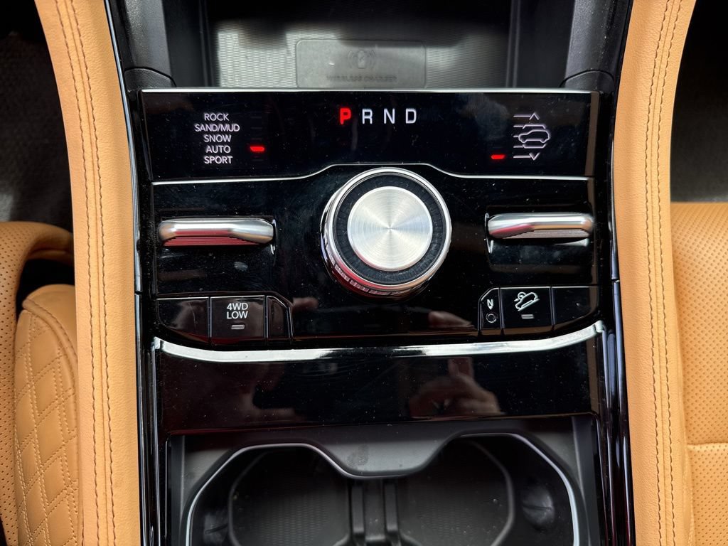 Used 2024 Jeep Grand Cherokee Summit AWD/4WD image 26