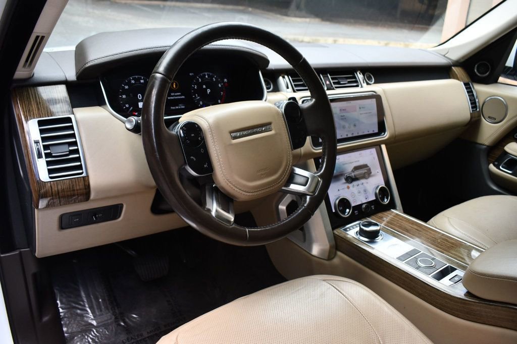Used 2018 Land Rover Range Rover HSE image 28