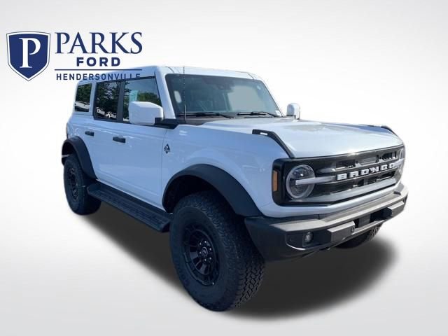 New 2026 Ford Bronco Outer Banks w/ Sasquatch Package