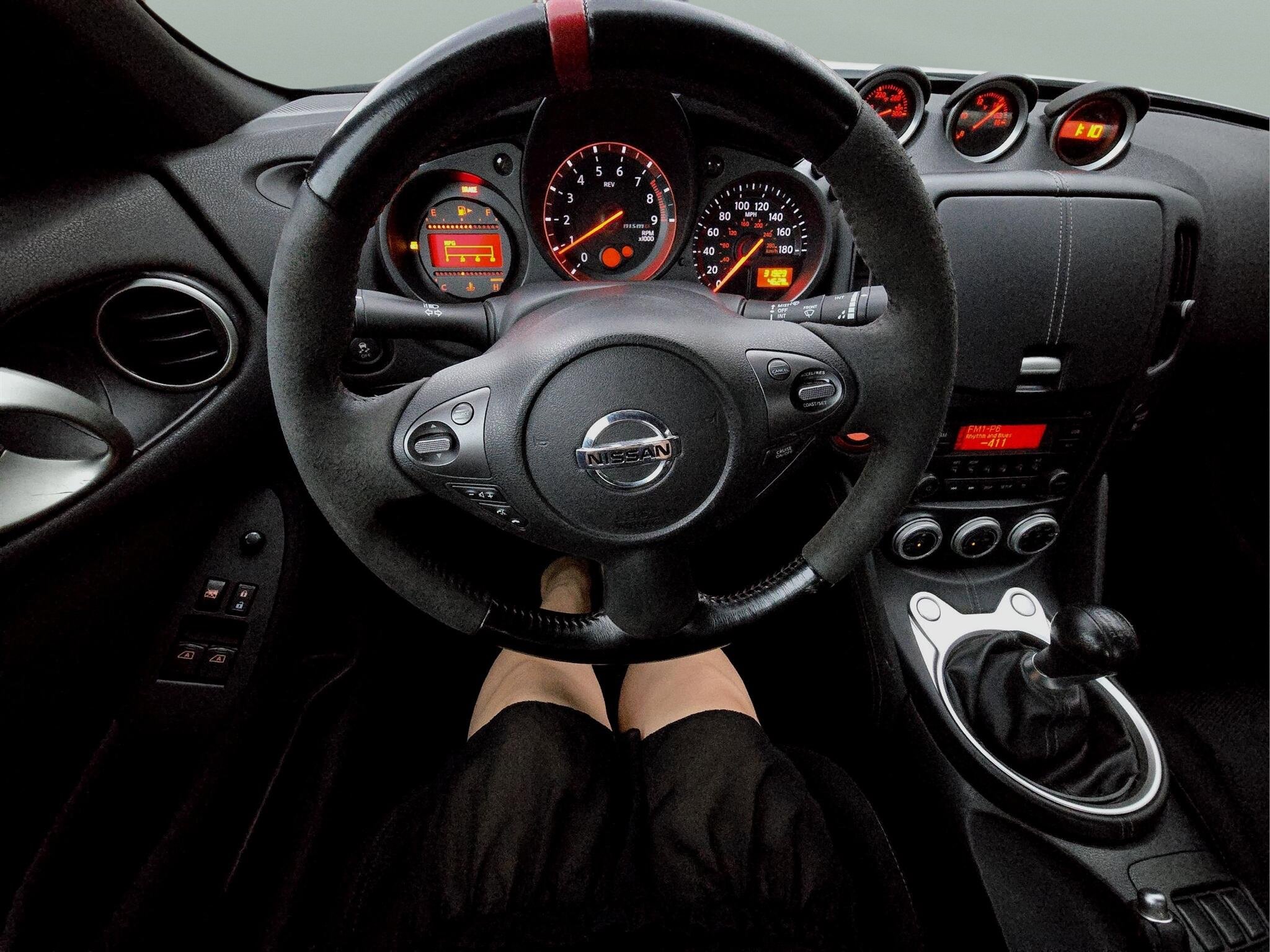 Used 2016 Nissan 370Z NISMO image 27