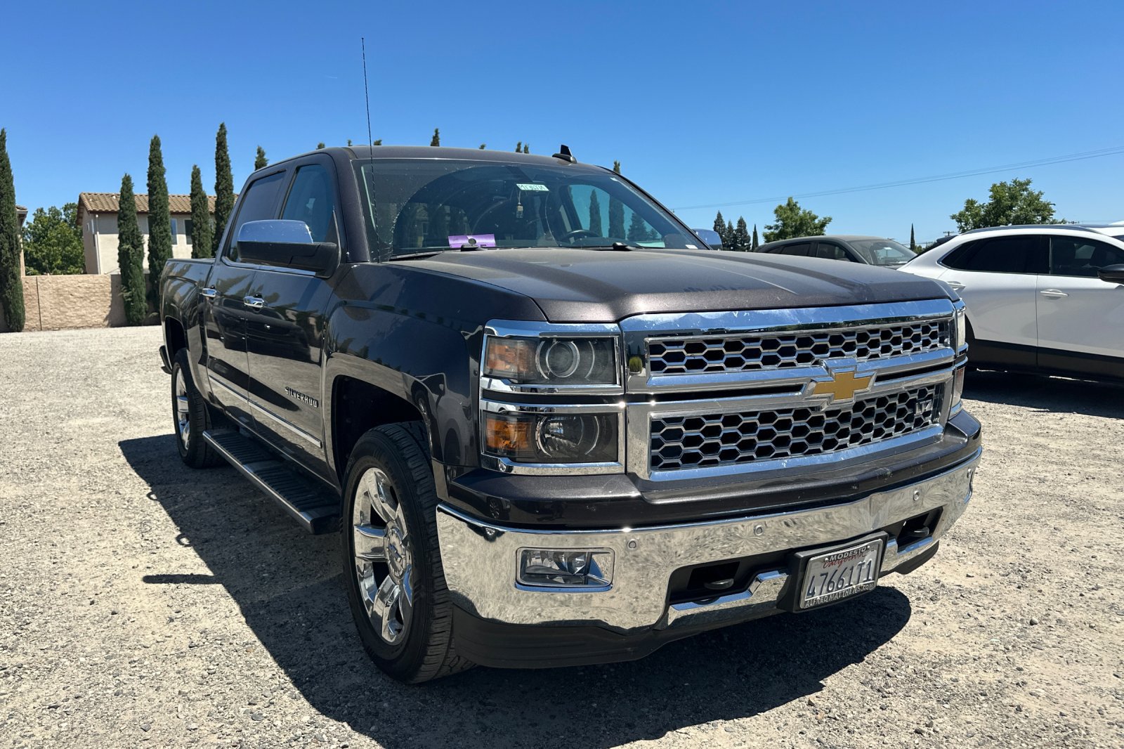 Used 2015 Chevrolet Silverado 1500 LTZ w/ LTZ Plus Package AWD/4WD image 2
