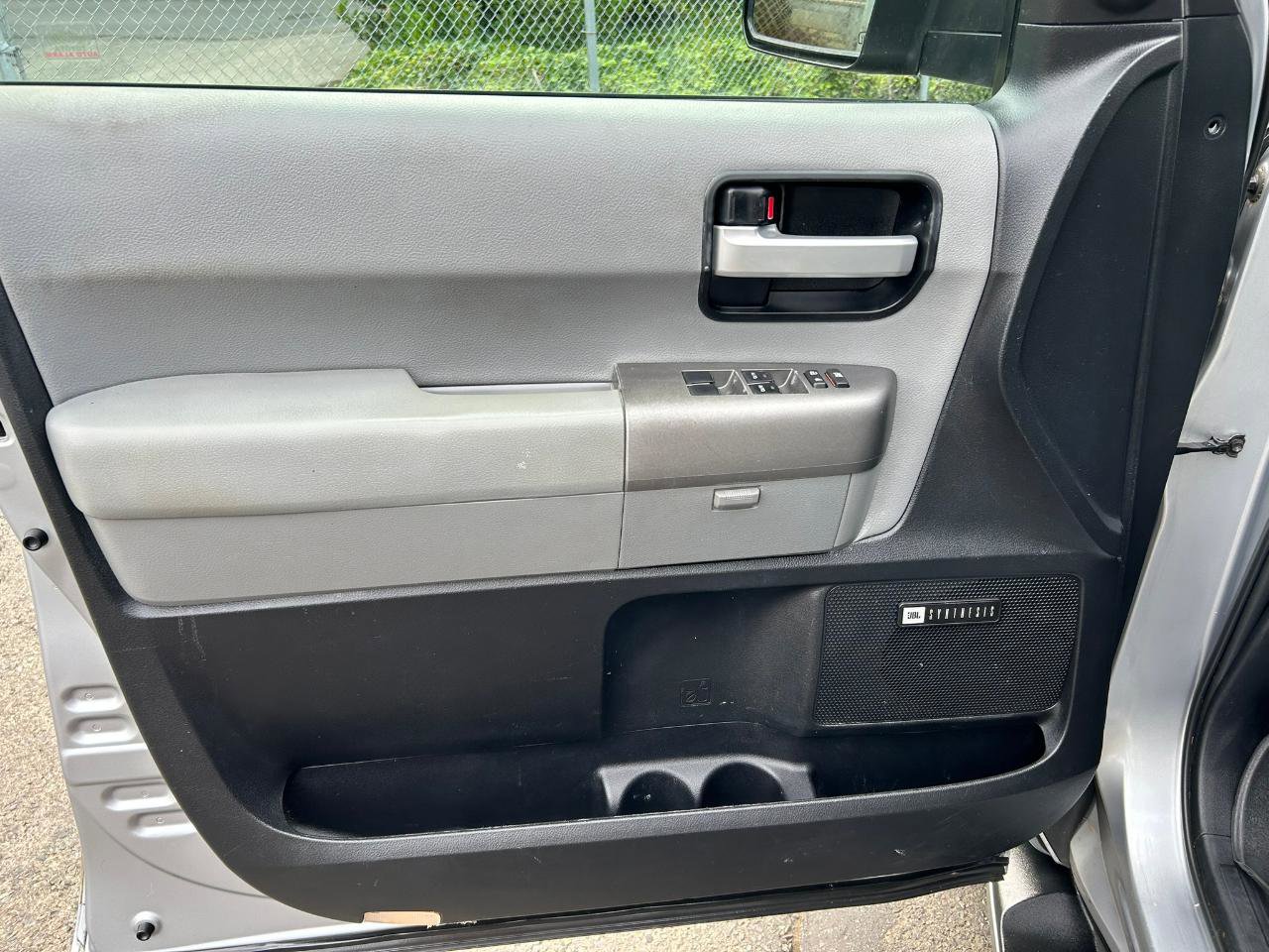 Used 2014 Toyota Sequoia Limited AWD/4WD image 9