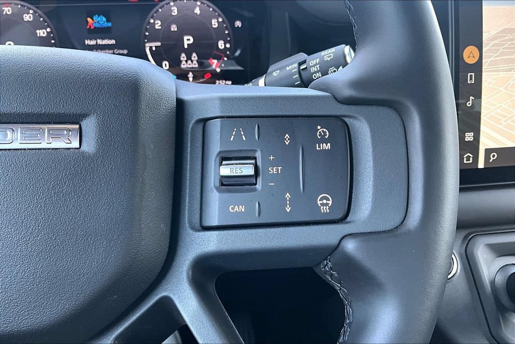 Certified 2025 Land Rover Defender 130 X-Dynamic SE AWD/4WD image 20