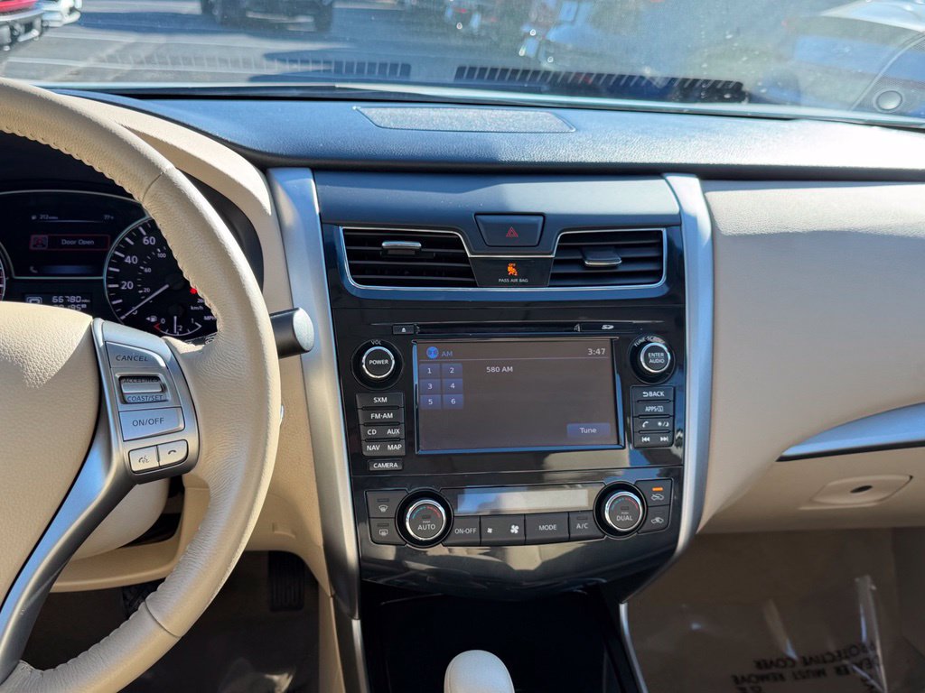 Used 2014 Nissan Altima 2.5 SV w/ Convenience Package FWD image 21