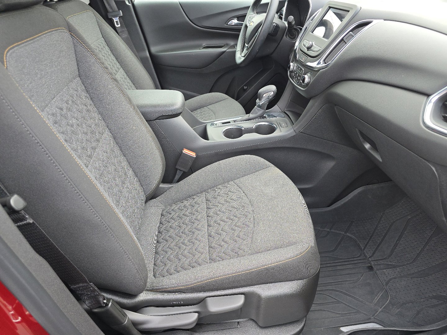 Used 2023 Chevrolet Equinox LT image 24