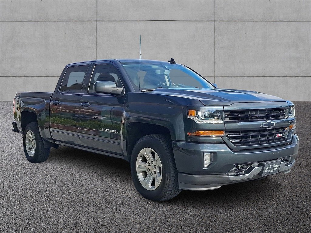 Used 2017 Chevrolet Silverado 1500 LT w/ All Star Edition image 3