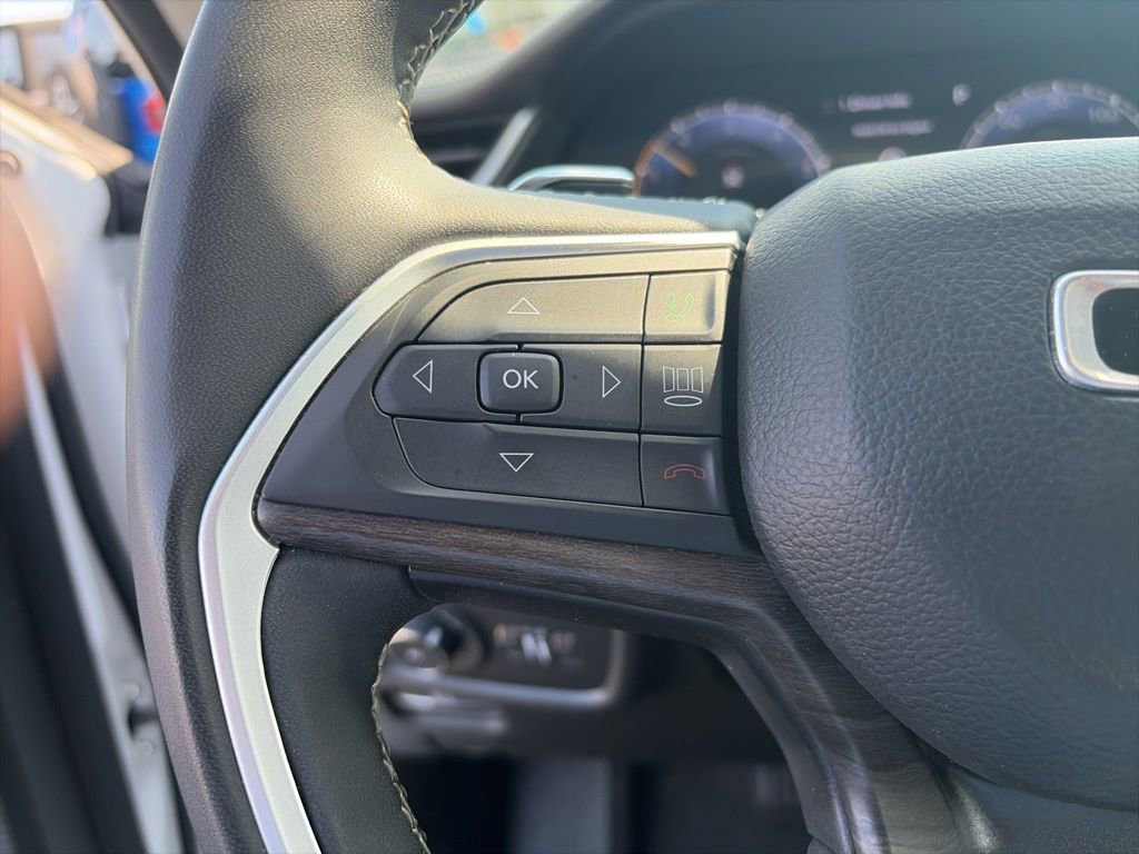 Certified 2023 Jeep Grand Cherokee L Limited AWD/4WD image 34