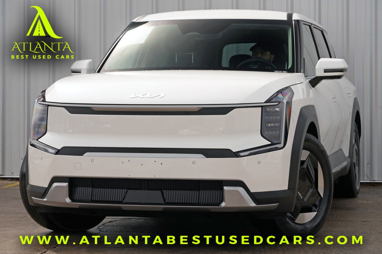 Used 2024 Kia EV9 Light Long Range image 1