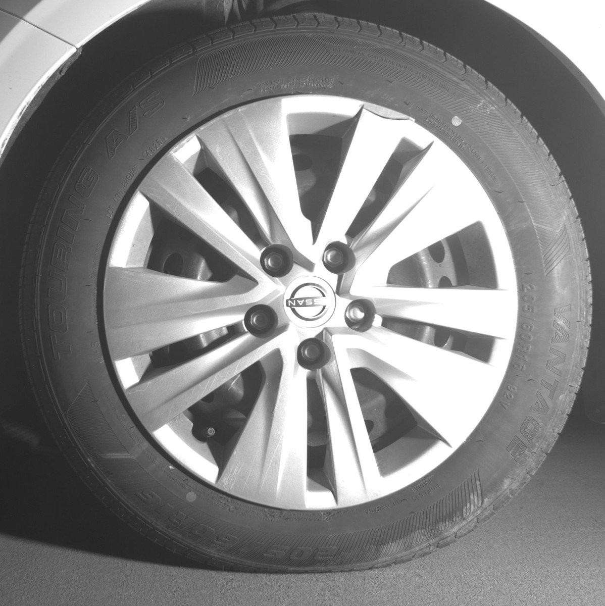 Used 2025 Nissan Sentra S FWD image 12