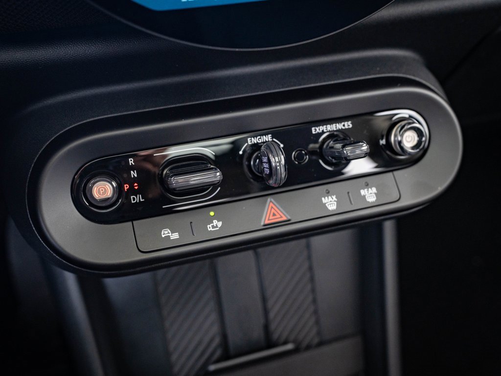 Certified 2025 MINI Cooper S image 21